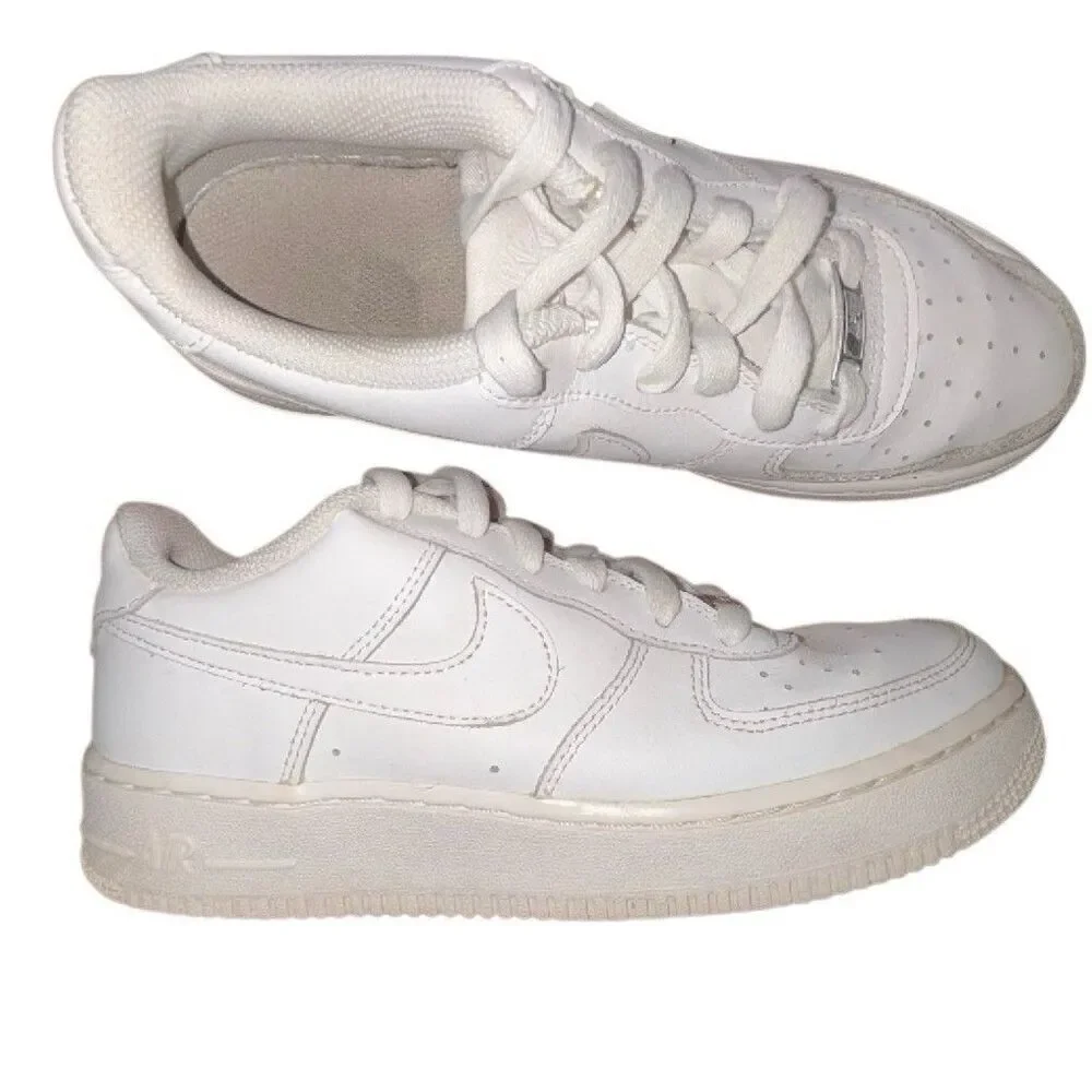 Nike Air Force 1 White Leather Solid Low Top Lace-Up Sneakers size 5.5Y